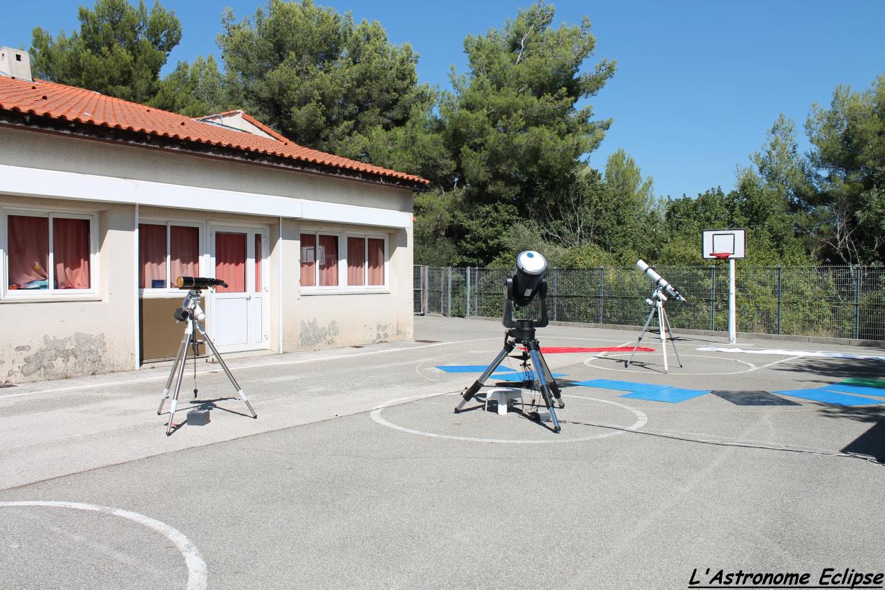 Plusieurs instruments dédiés à l'observation solaire