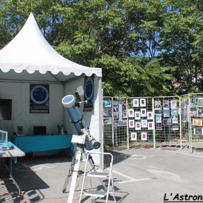 Le stand Astropleiades et son exposition (2)