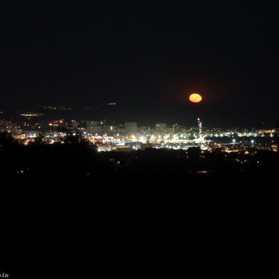 Lever de lune sur la rade toulonnaise